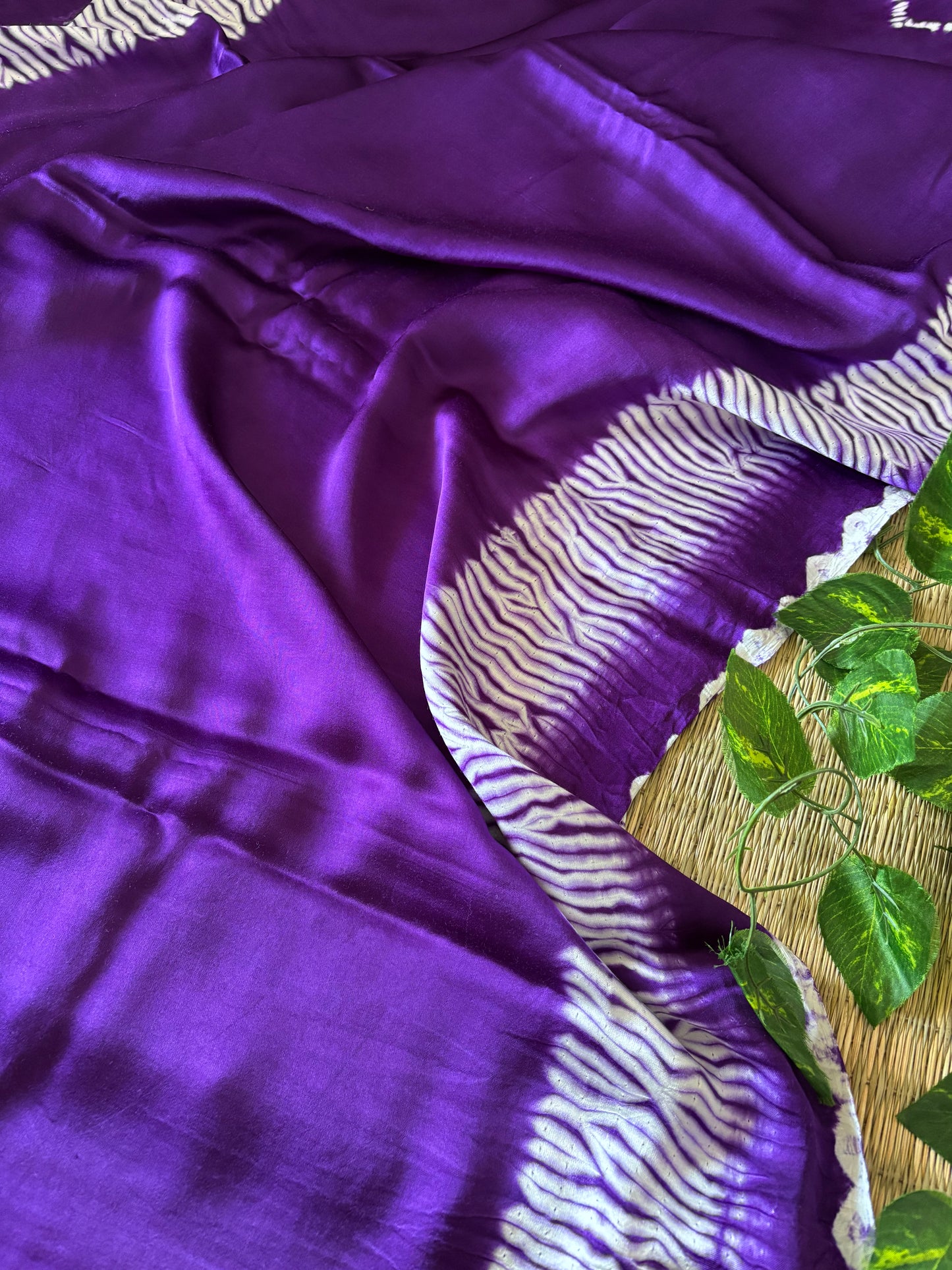Modal Needle Shibori Saree ( Bottle Green)