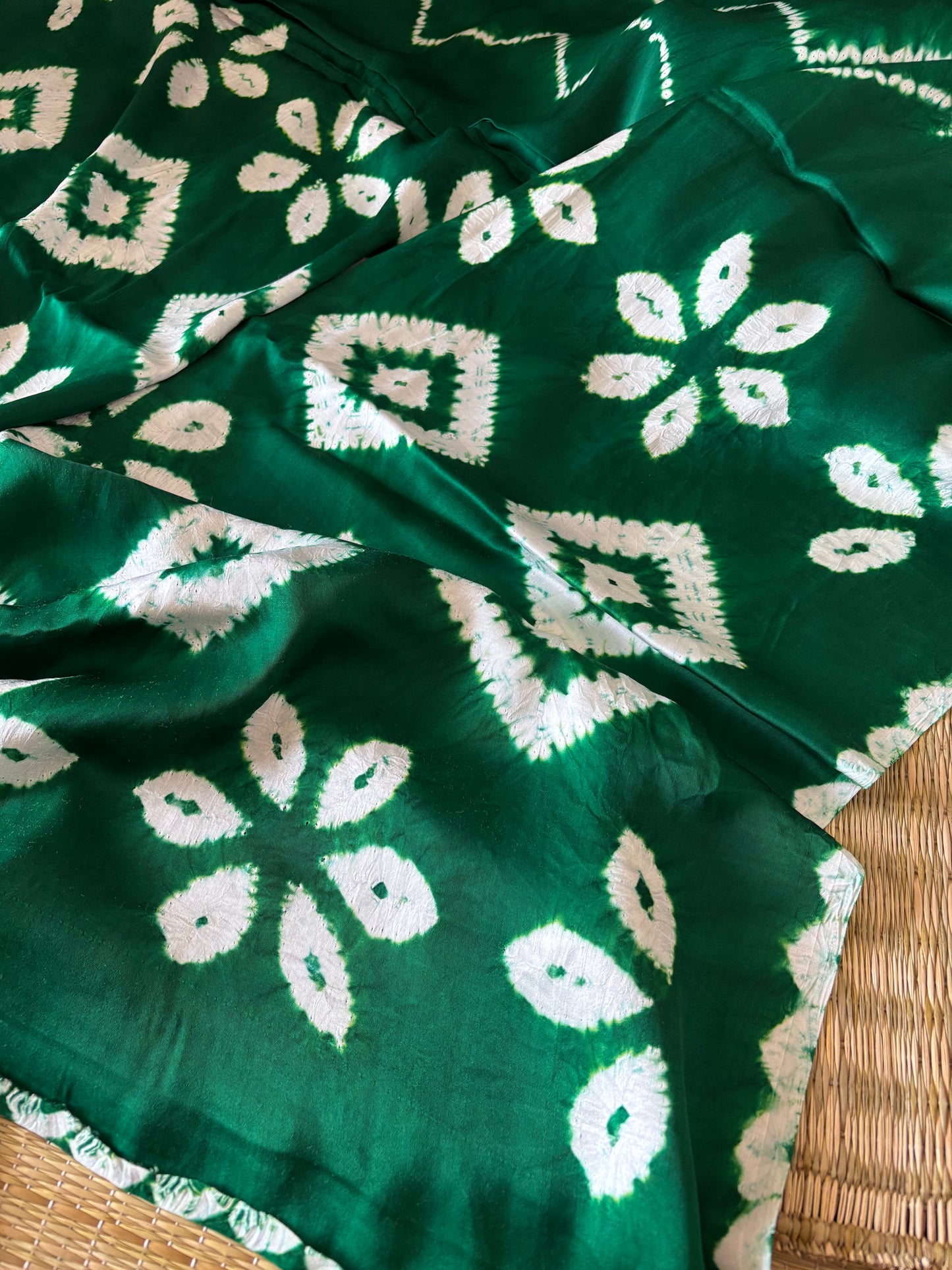 Modal Needle Shibori Saree (Bottle Green)