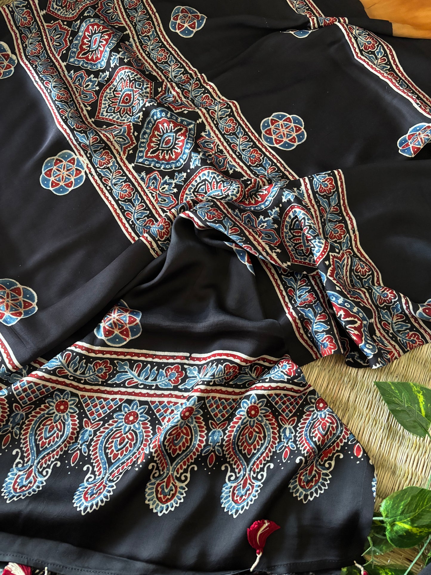 Modal Clamp Ajarakh Saree