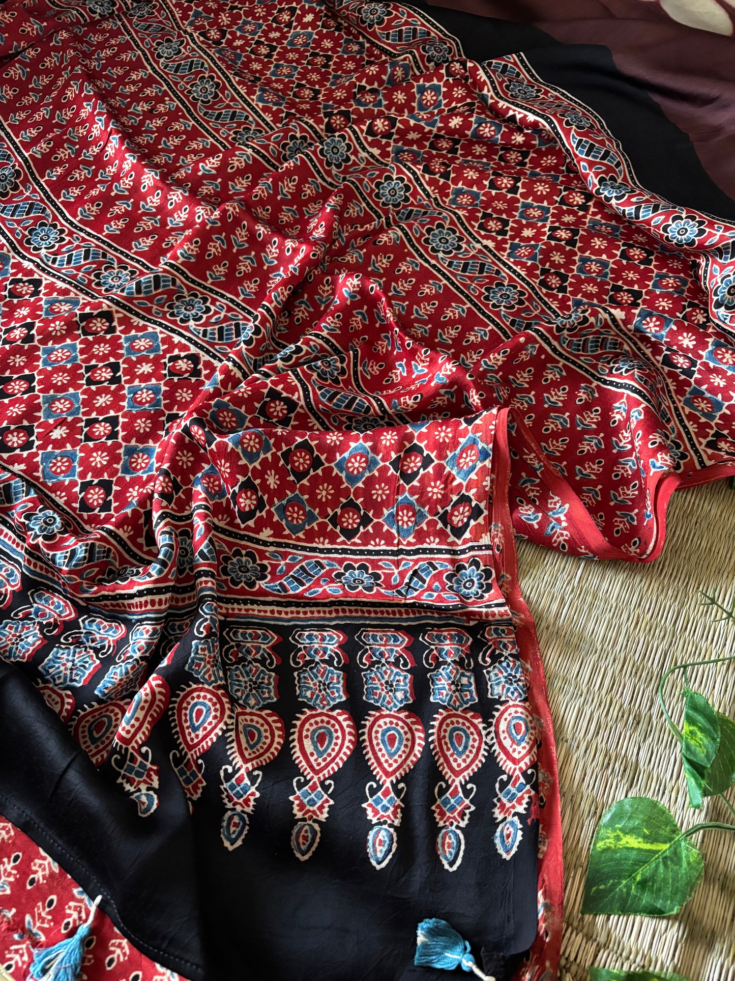 Modal Clamp Ajarakh Saree