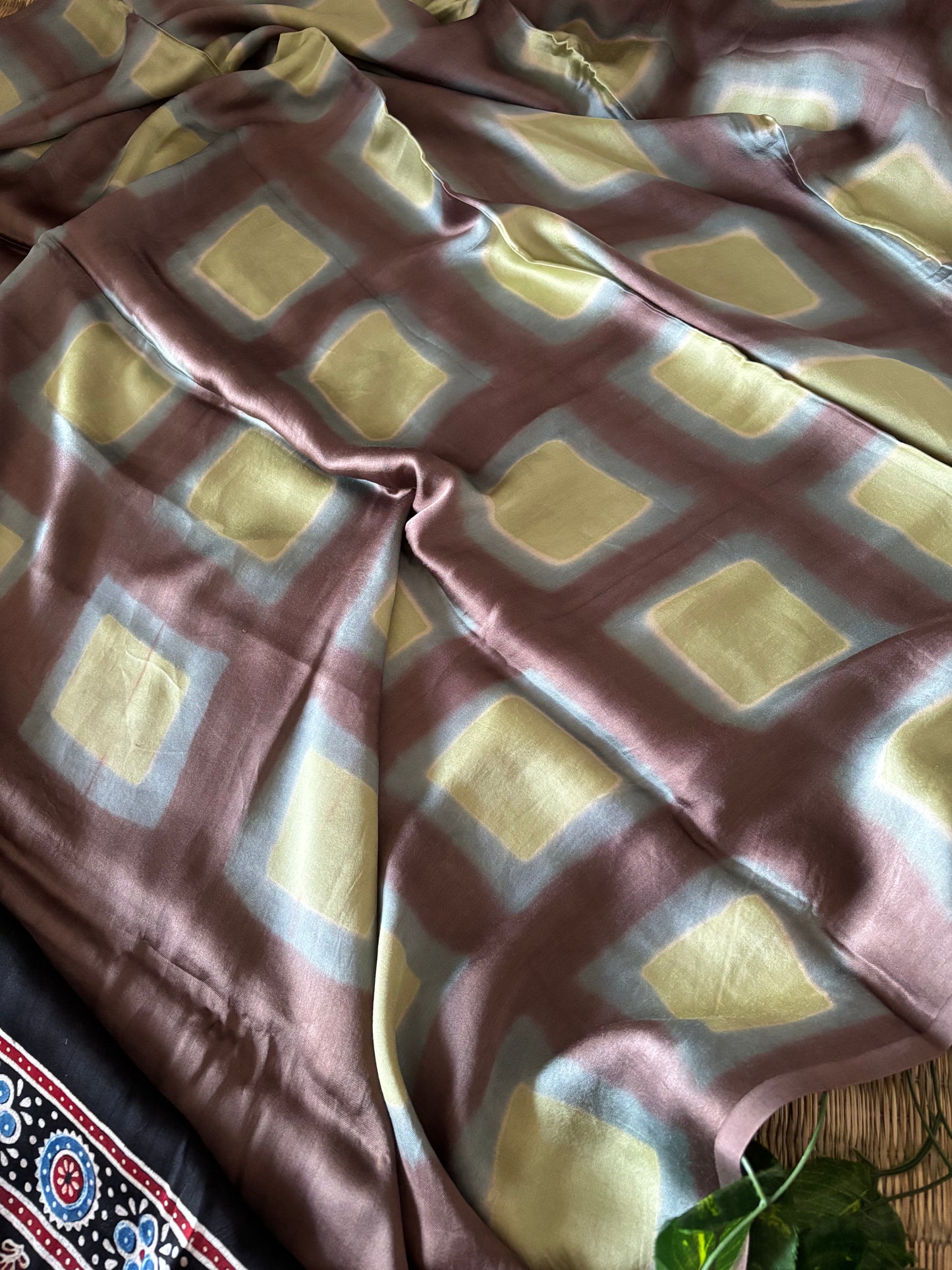 Modal Clamp Ajarakh Saree