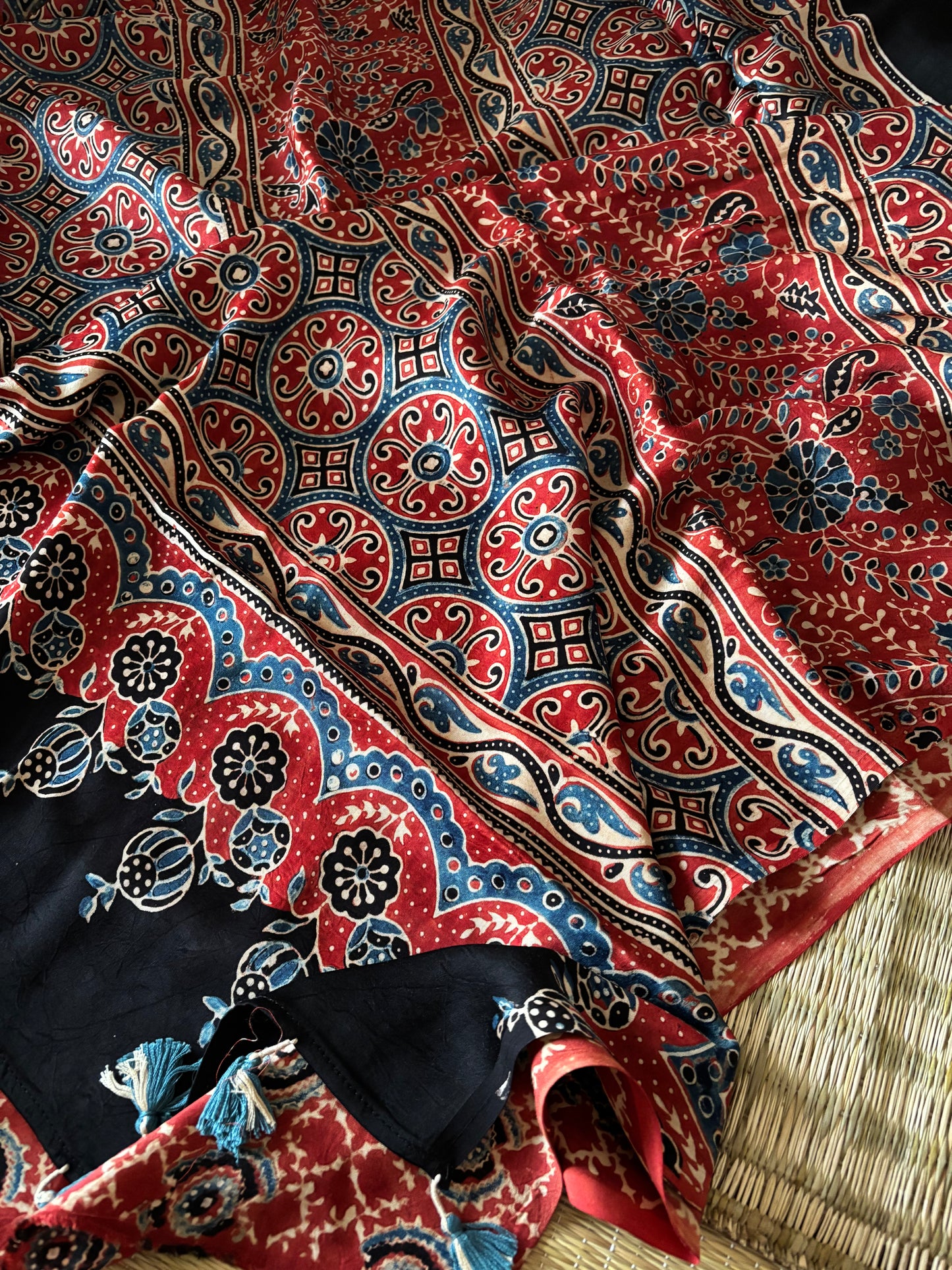 Modal Clamp Ajarakh Saree