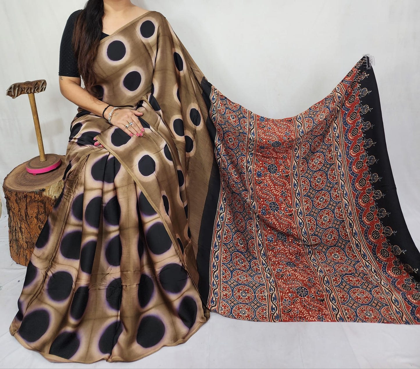 Modal Clamp Ajarakh Saree